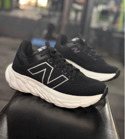 Tênis New Balance V13